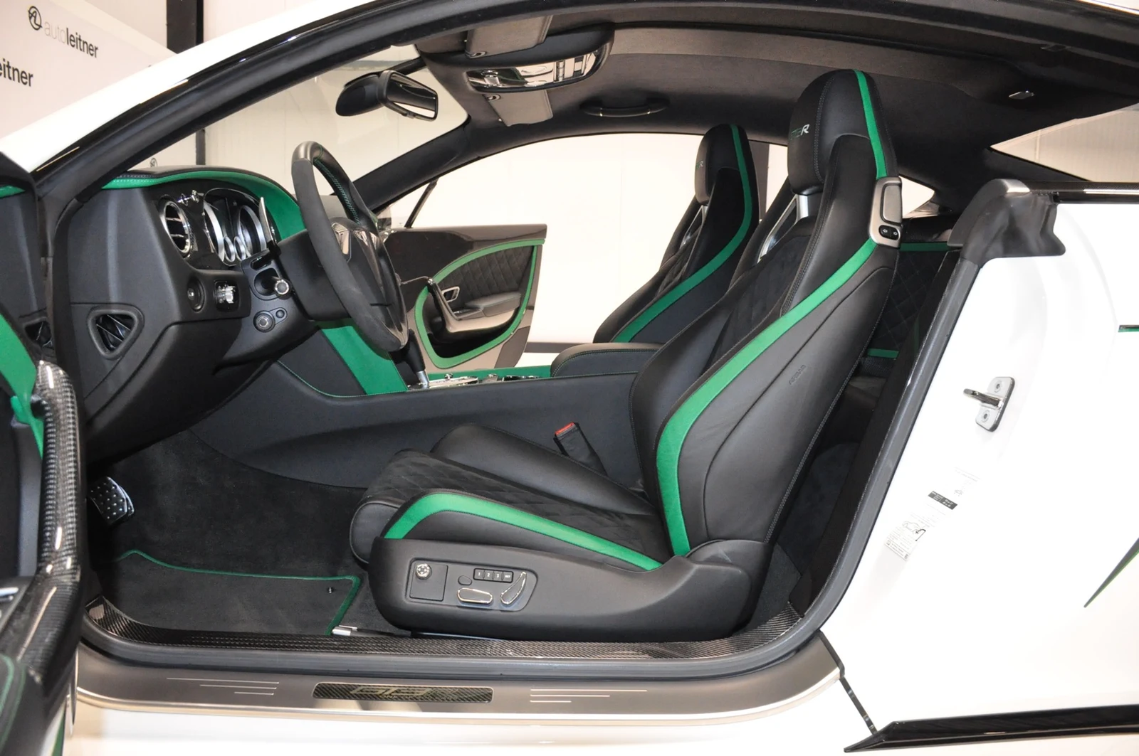 Bentley Continental GT3-R, 7/10