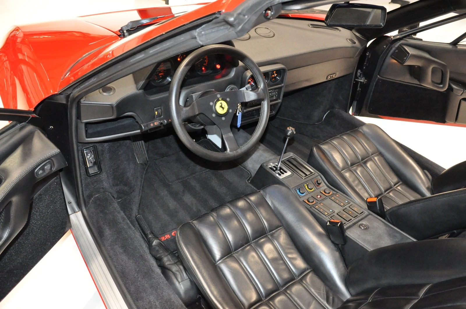 Ferrari 328 GTS, 2/10