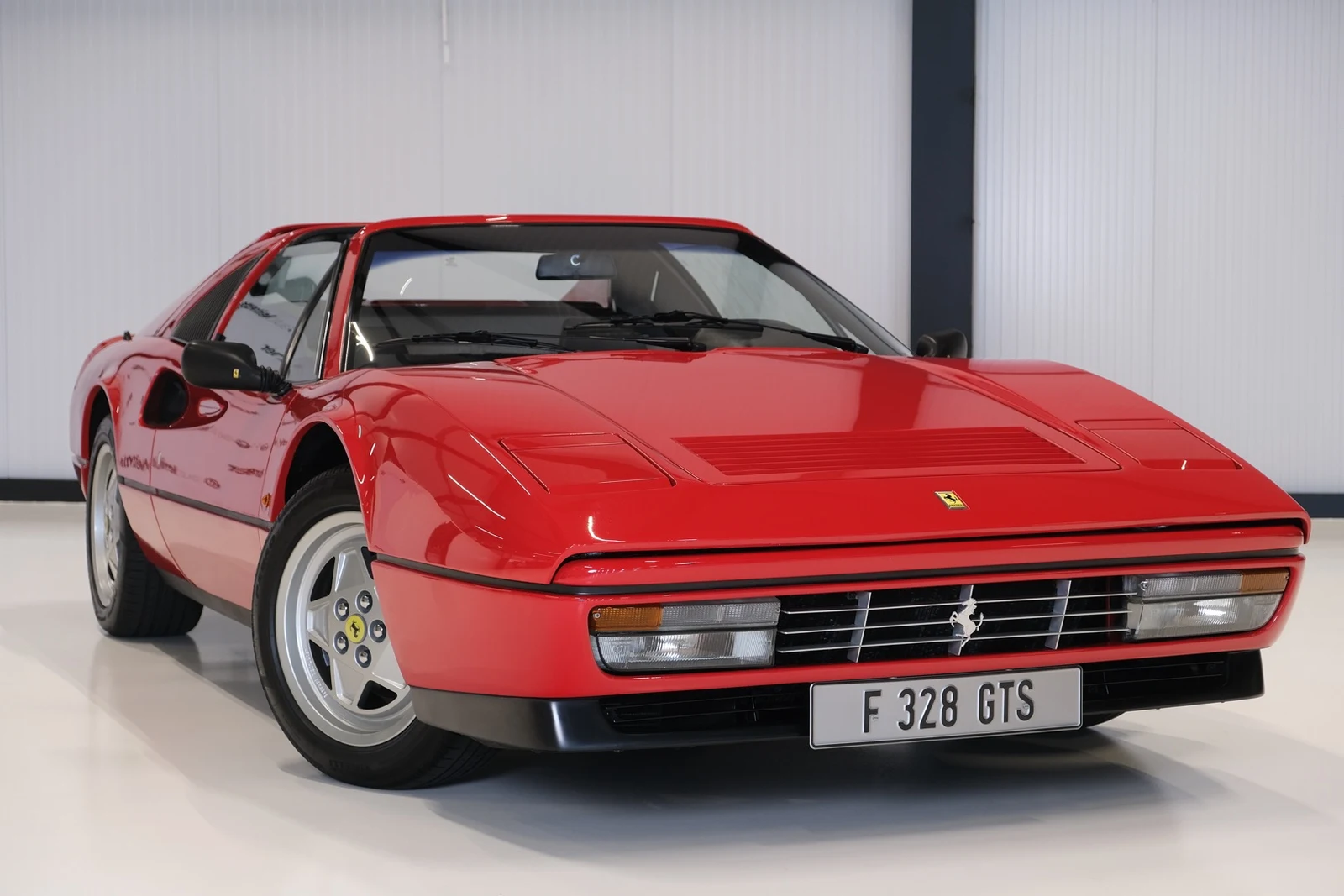 Ferrari 328 GTS, 5/10