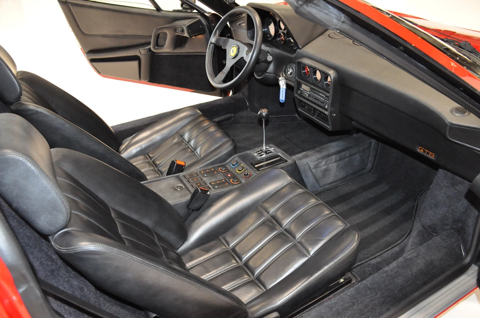 Ferrari 328 GTS, 6/10