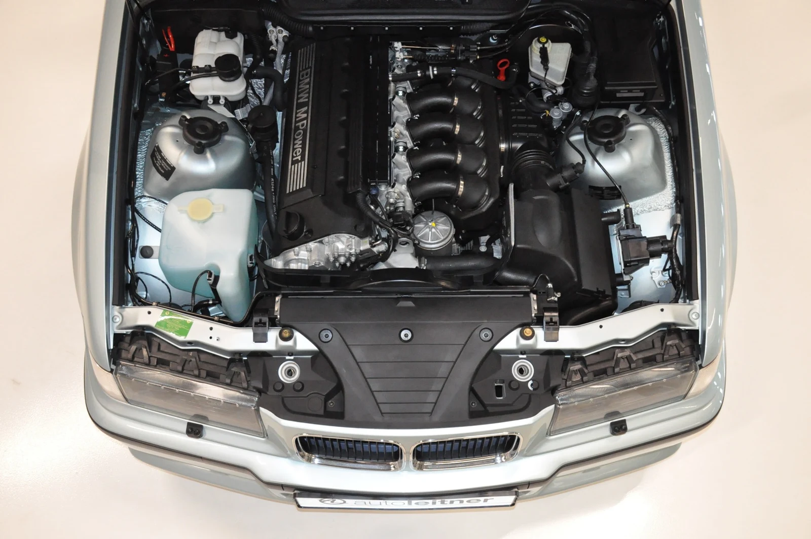 BMW M3 Cabriolet Individual (E36), 4/10