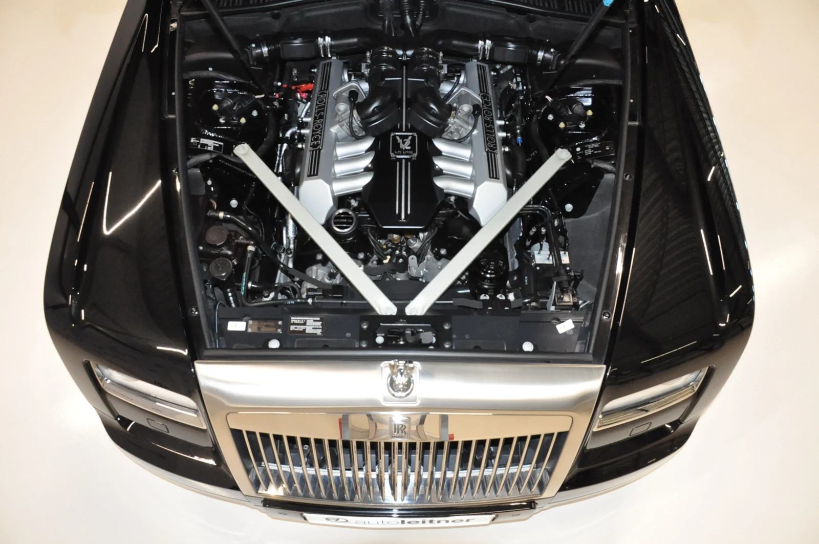 Rolls-Royce Phantom Drophead Coupé Series II, 4/10