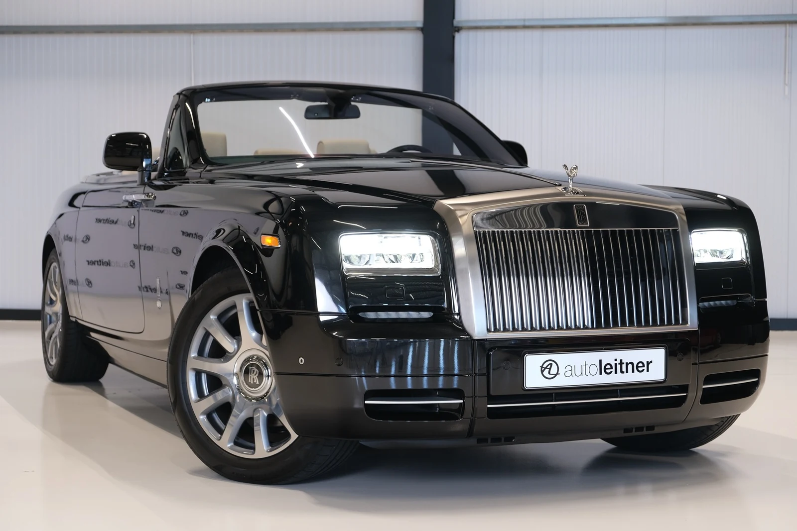 Rolls-Royce Phantom Drophead Coupé Series II, 5/10