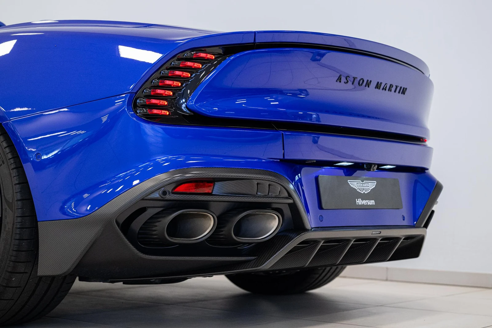 Aston Martin Vanquish Volante, 7/10