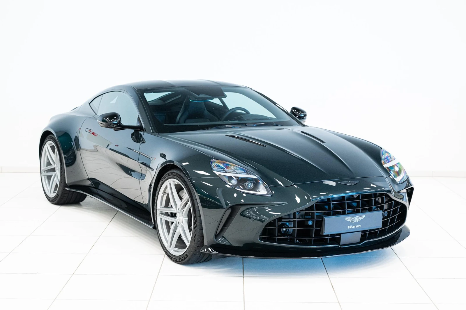 Aston Martin Vantage, 6/10