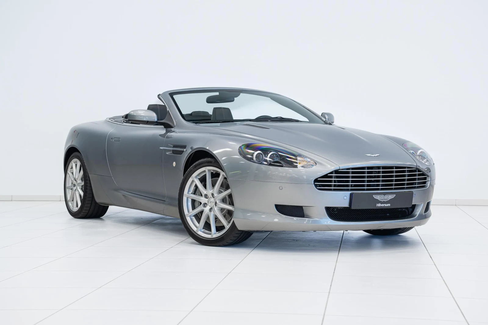 Kroymans photograph of Aston Martin DB9 Volante