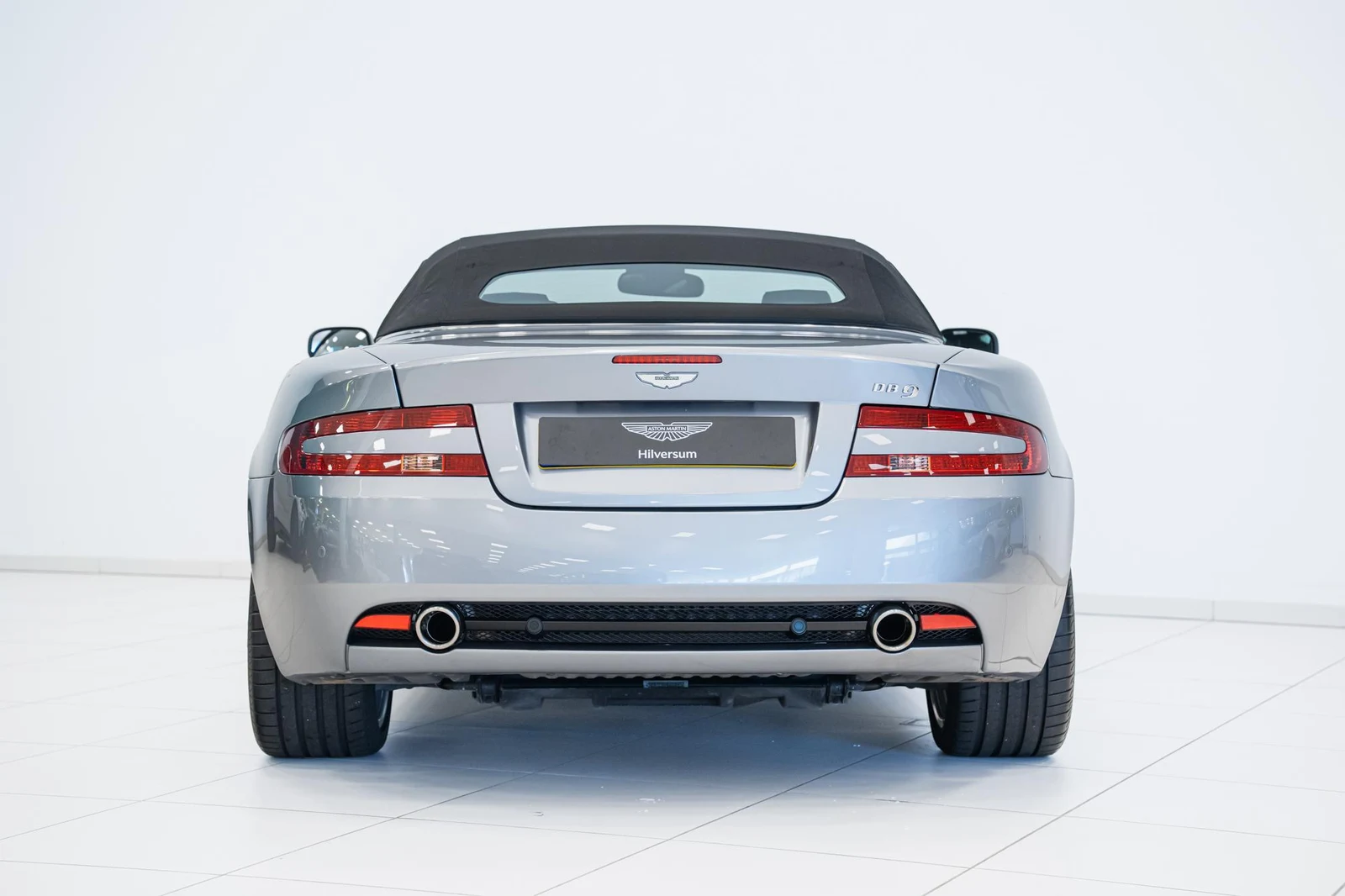 Aston Martin DB9 Volante, 6/10