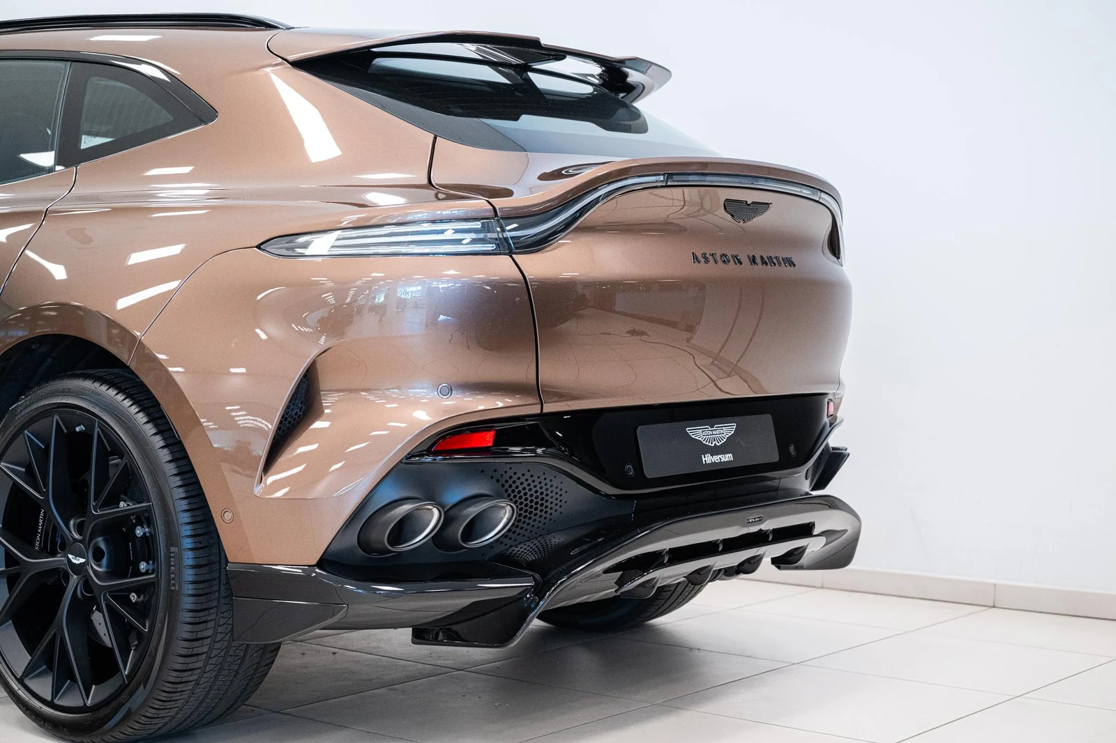 Aston Martin DBX 707, 10/10