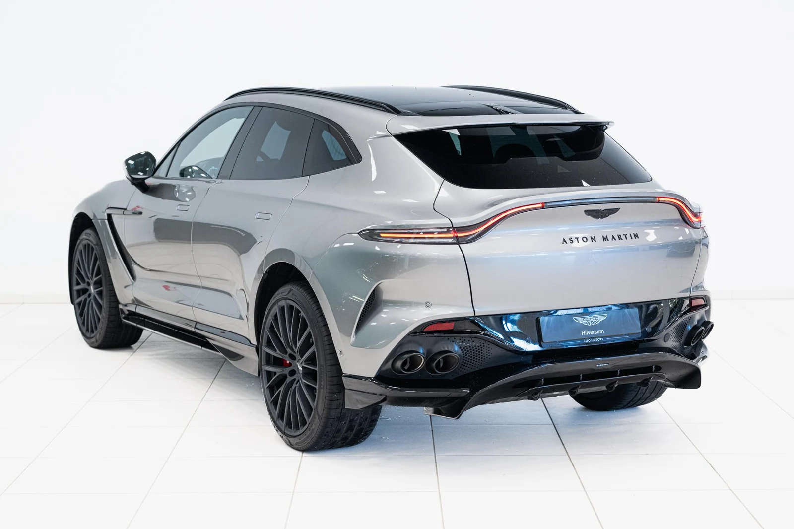 Aston Martin DBX 707, 3/10