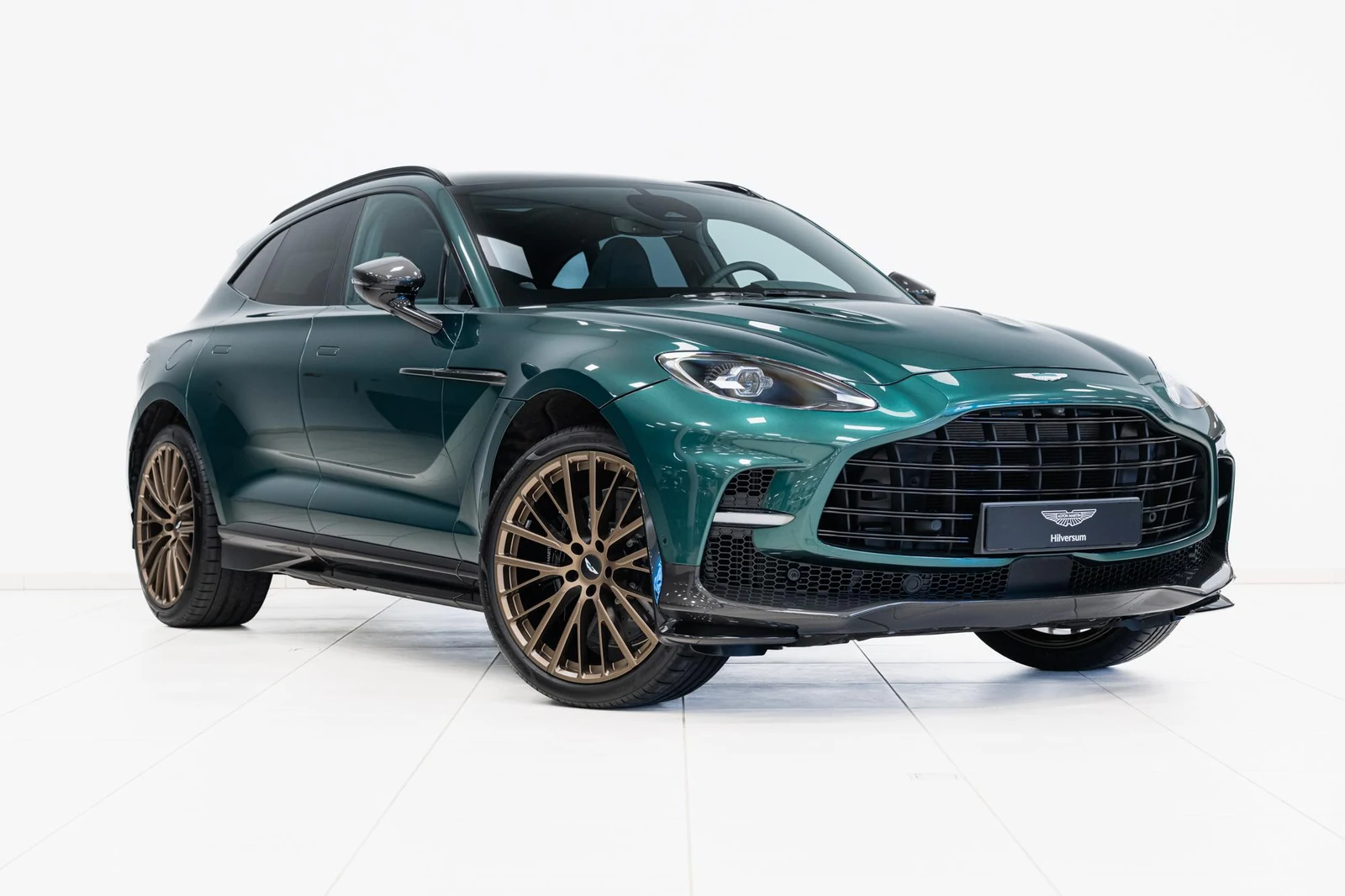 Kroymans photograph of Aston Martin DBX 707
