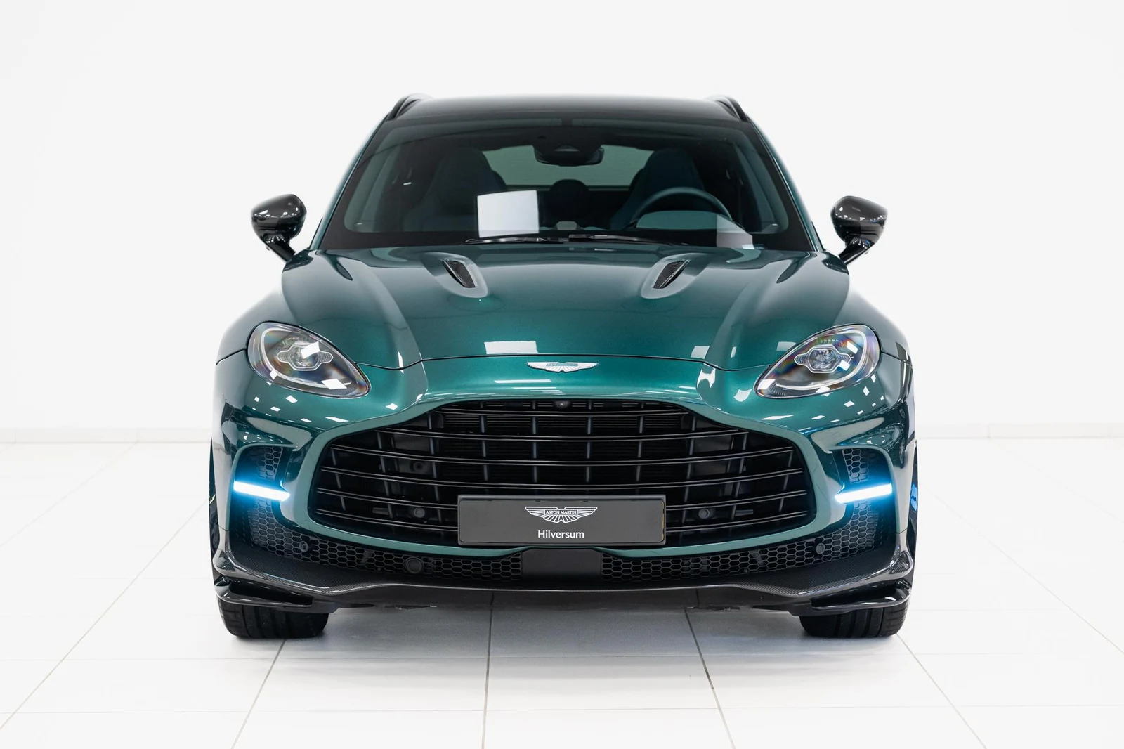 Aston Martin DBX 707, 2/10
