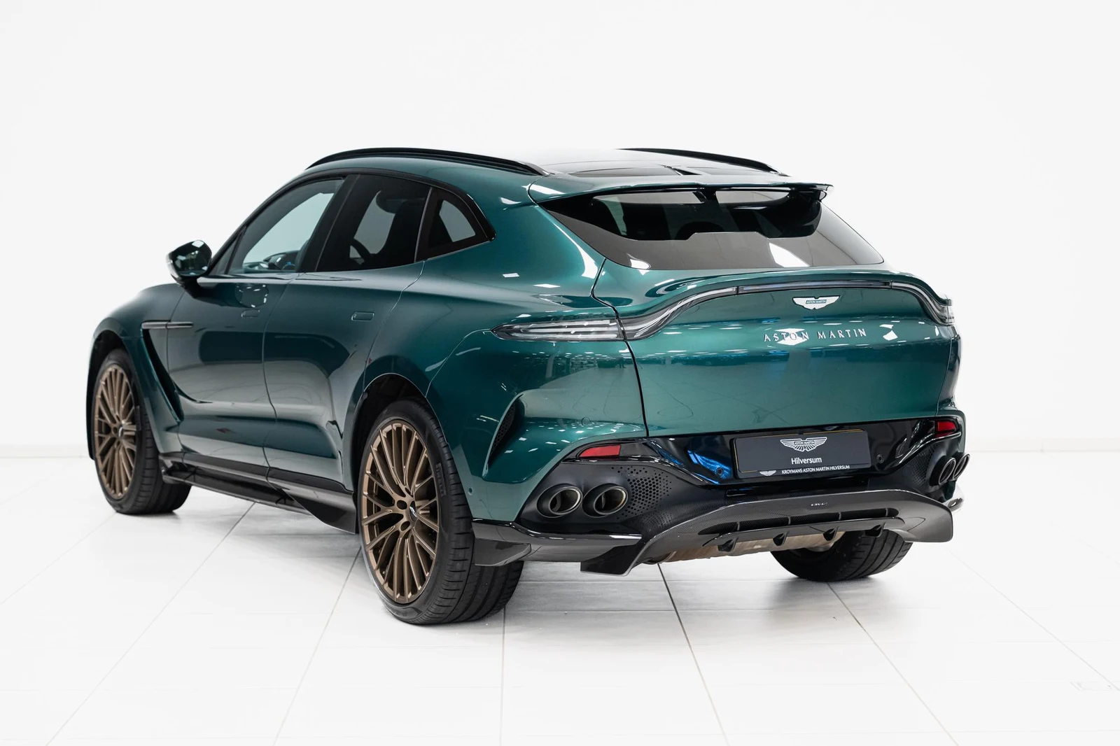 Aston Martin DBX 707, 3/10