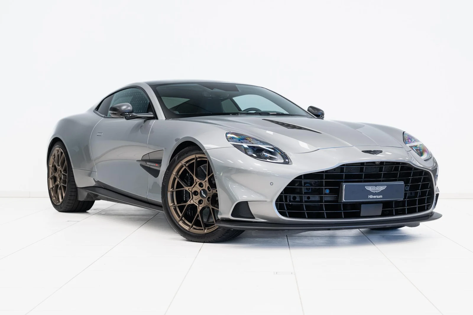 Kroymans photograph of Aston Martin Vanquish