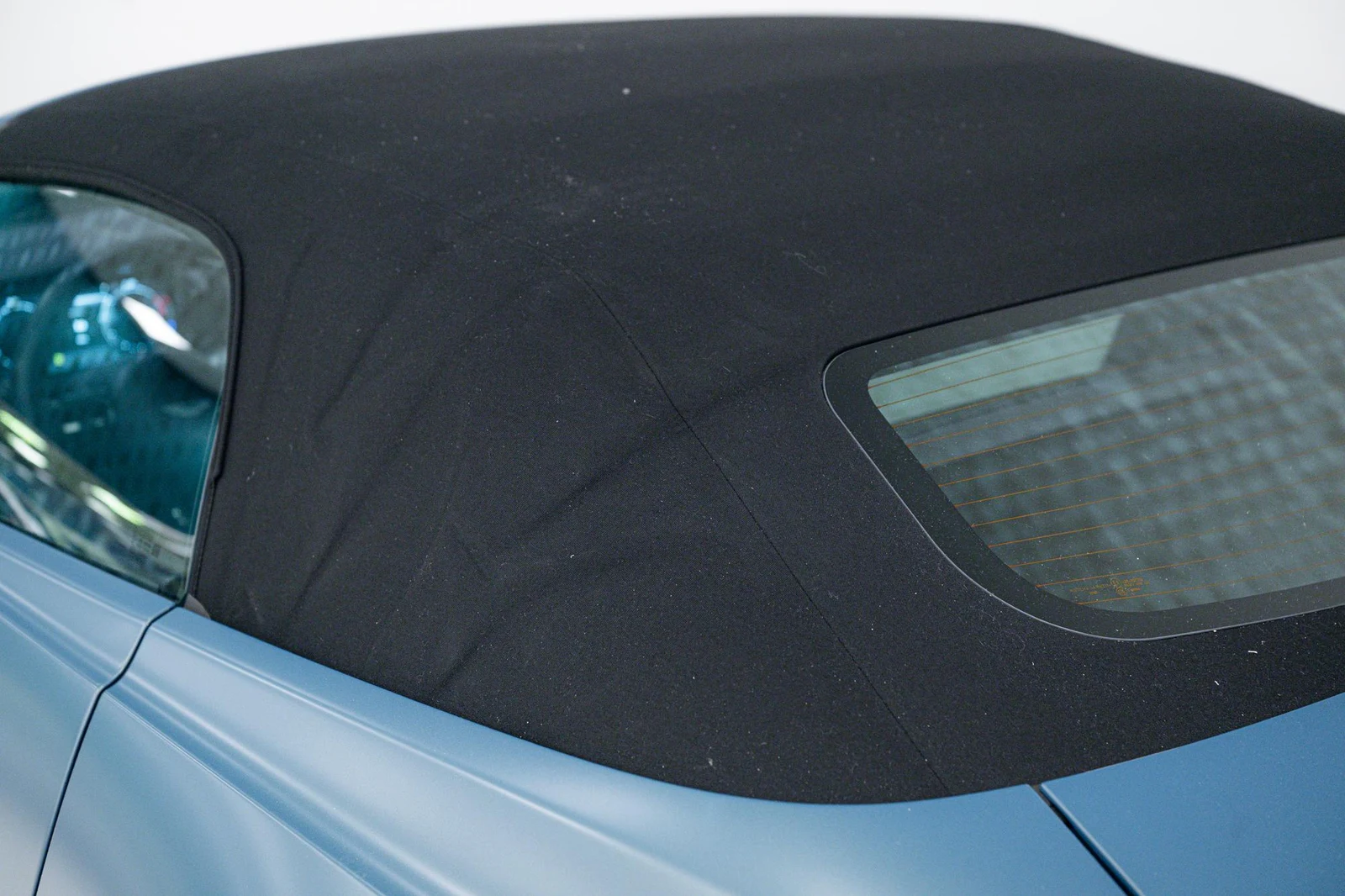 Aston Martin Vantage Roadster, 8/10