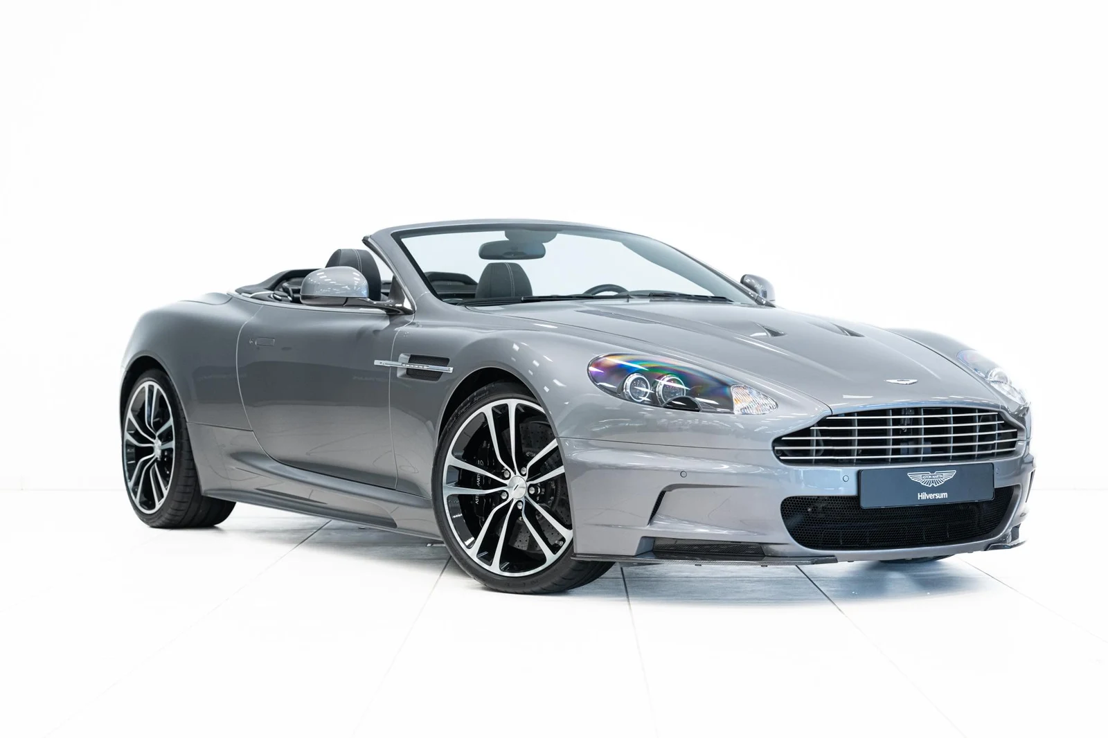 Kroymans photograph of Aston Martin DBS Volante