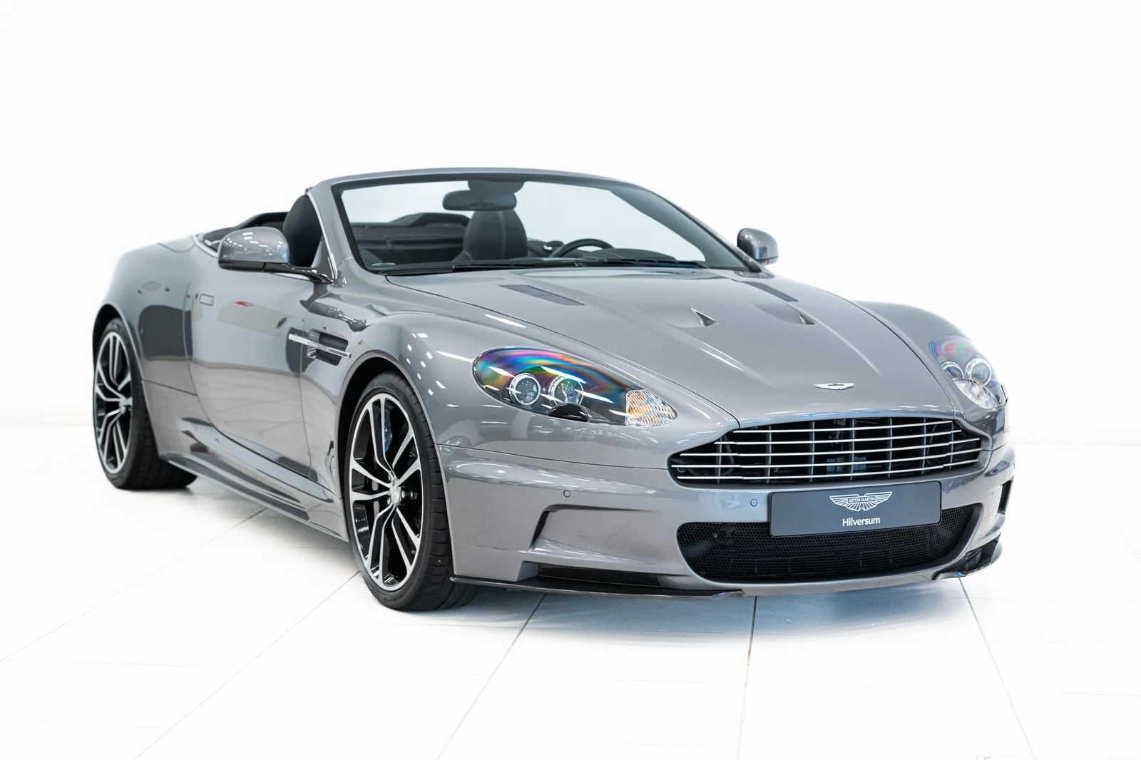 Aston Martin DBS Volante, 6/10