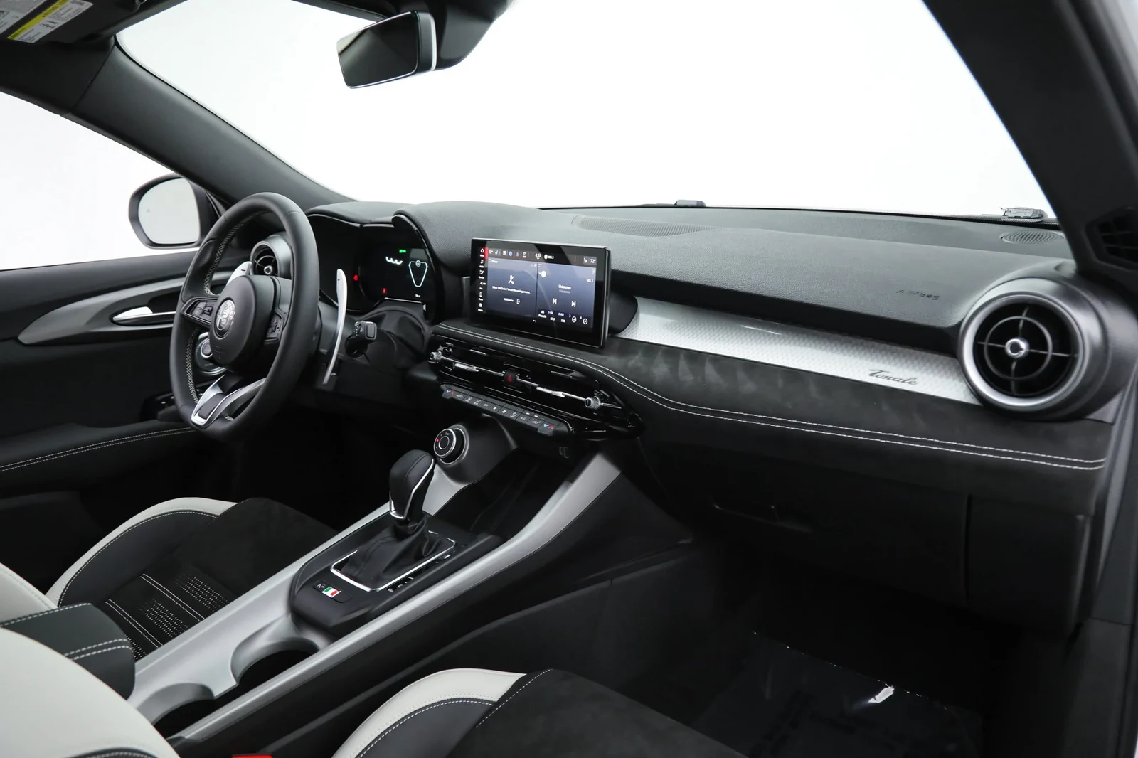 2026 Alfa Romeo Tonale Sport Speciale (965), 11/23