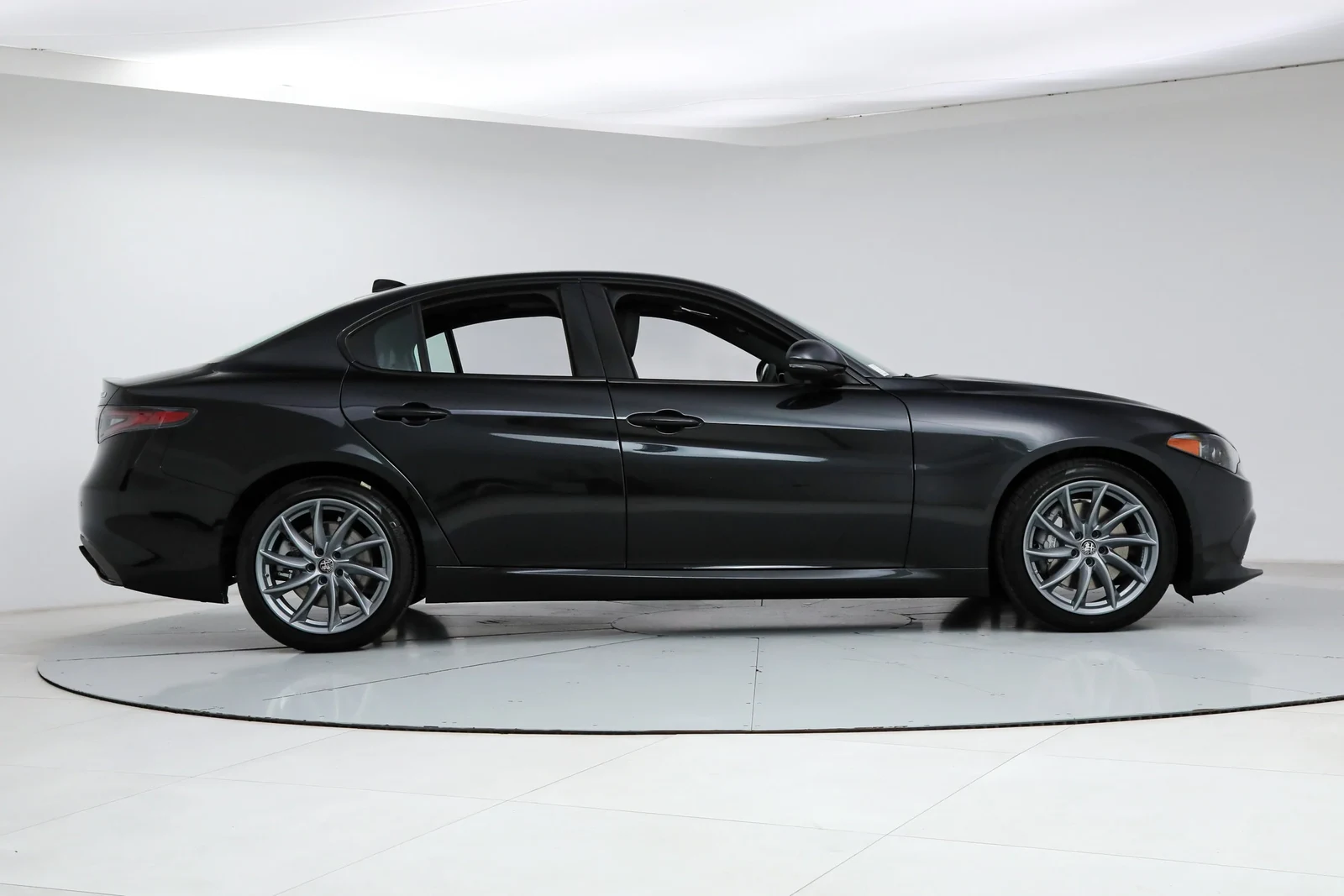2026 Alfa Romeo Giulia Sprint (952), 6/23