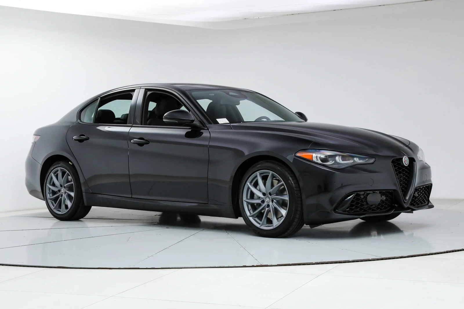 2026 Alfa Romeo Giulia Sprint (952), 7/23