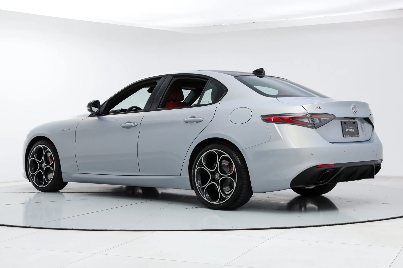 2026 Alfa Romeo Giulia Veloce (952), 2/21