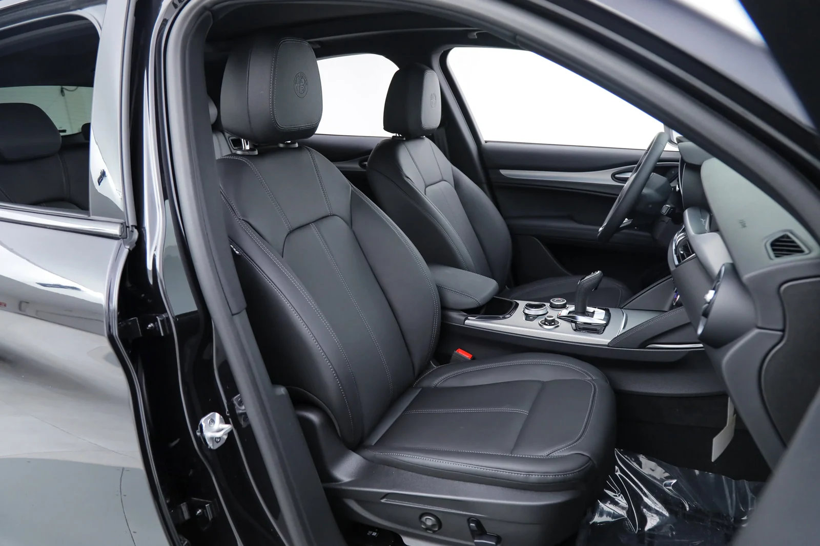 2026 Alfa Romeo Stelvio Sprint (949), 12/21