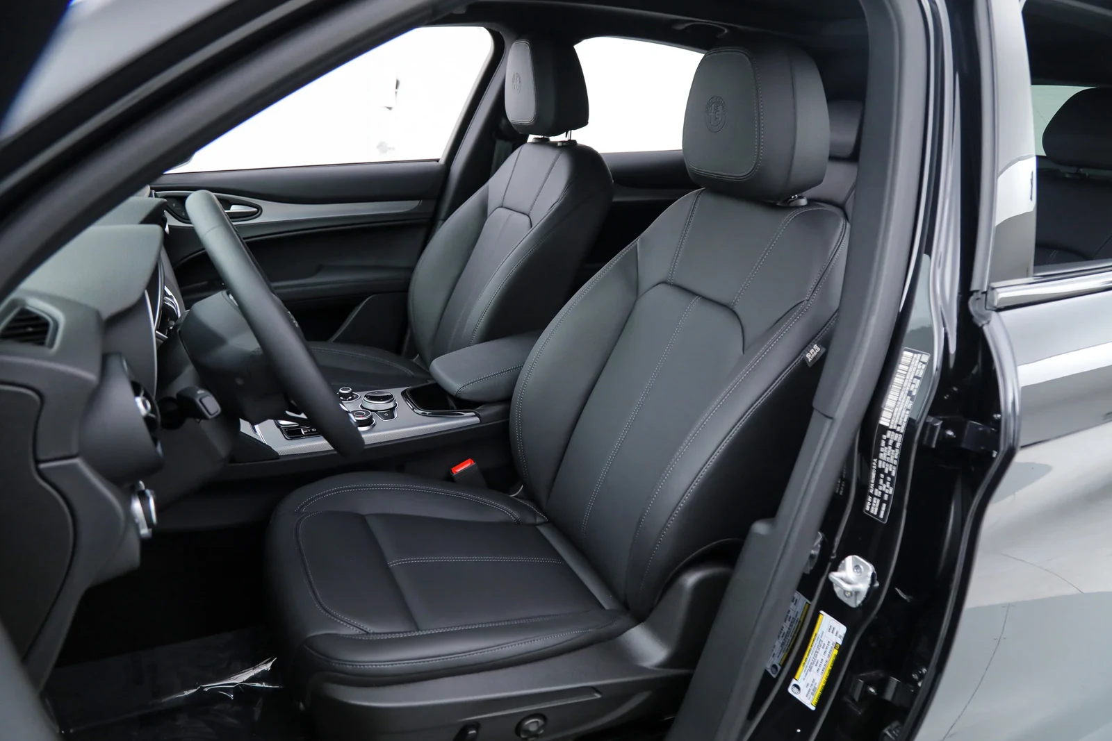 2026 Alfa Romeo Stelvio Sprint (949), 16/21