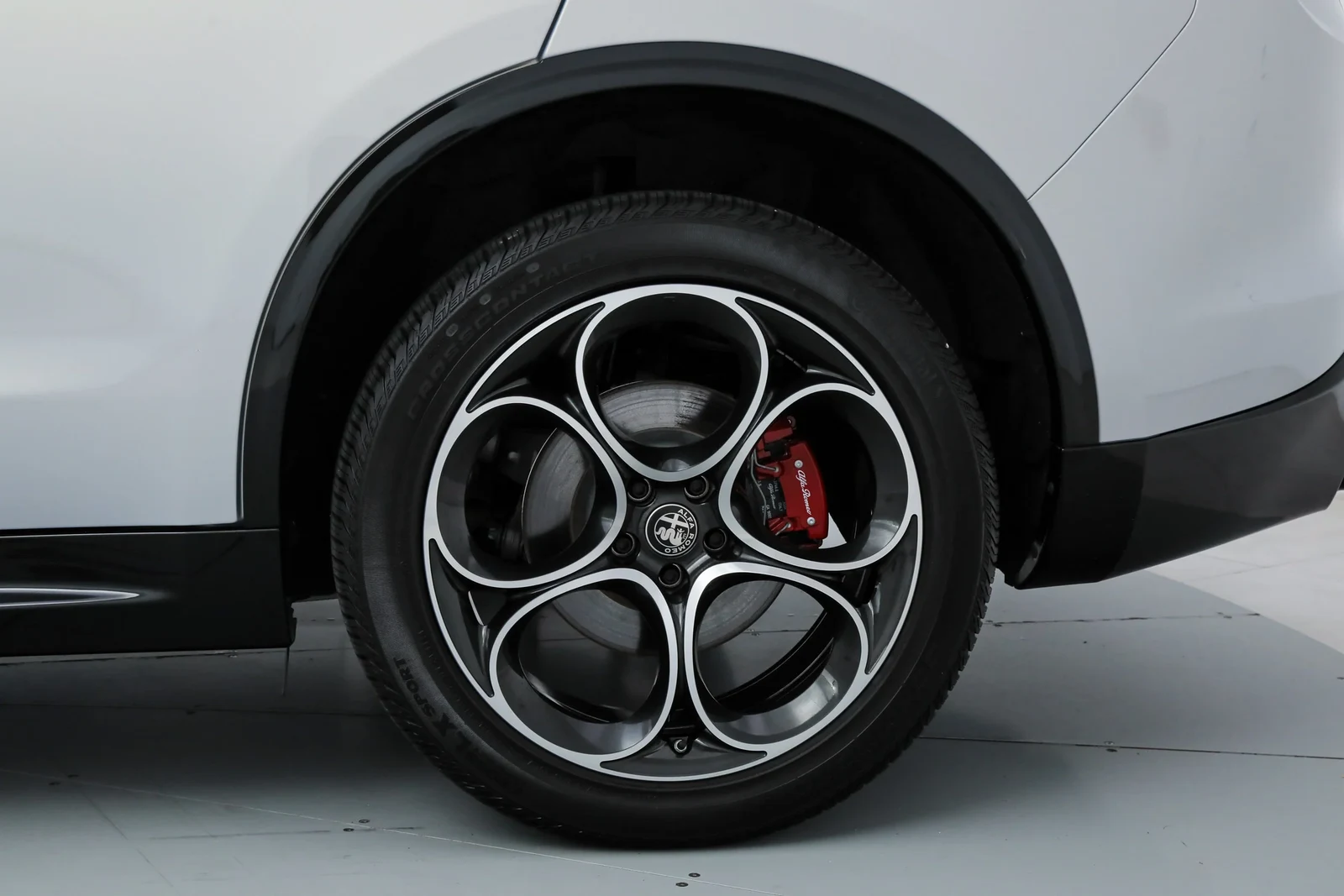 2025 Alfa Romeo Stelvio Veloce (949), 18/20