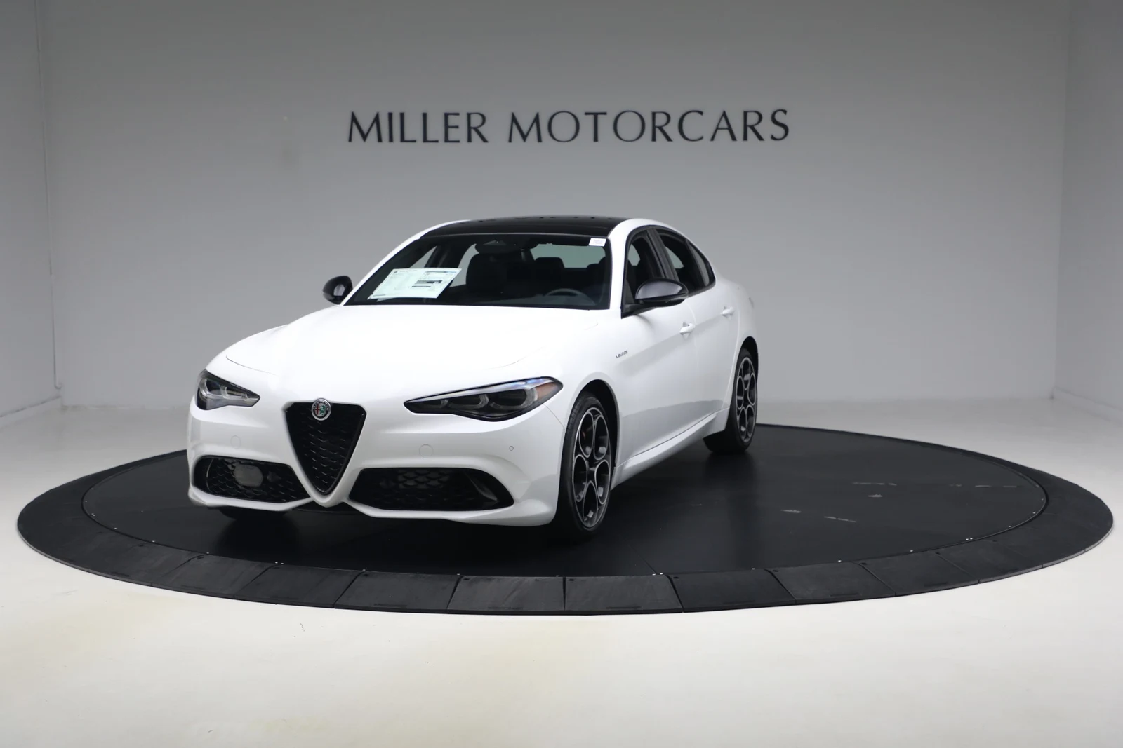 2026 Alfa Romeo Giulia Veloce, 2/20