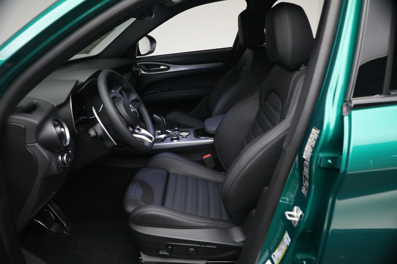 2026 Alfa Romeo Stelvio Veloce, 12/20