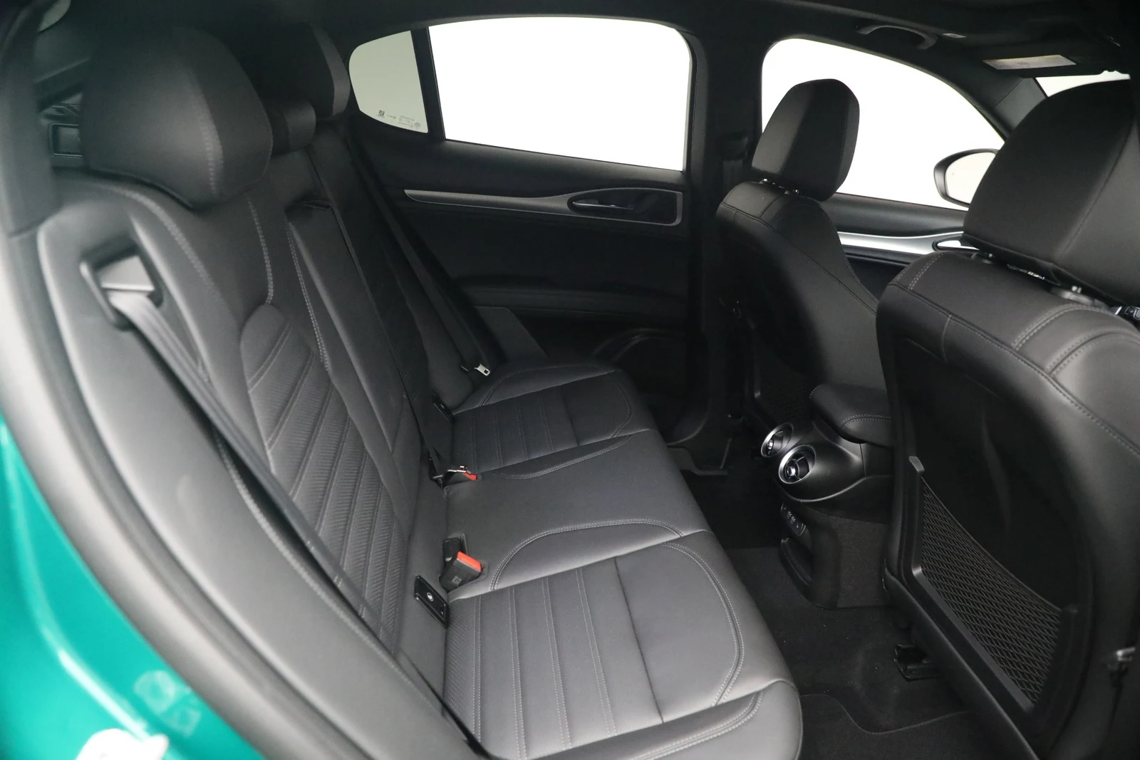 2026 Alfa Romeo Stelvio Veloce, 16/20