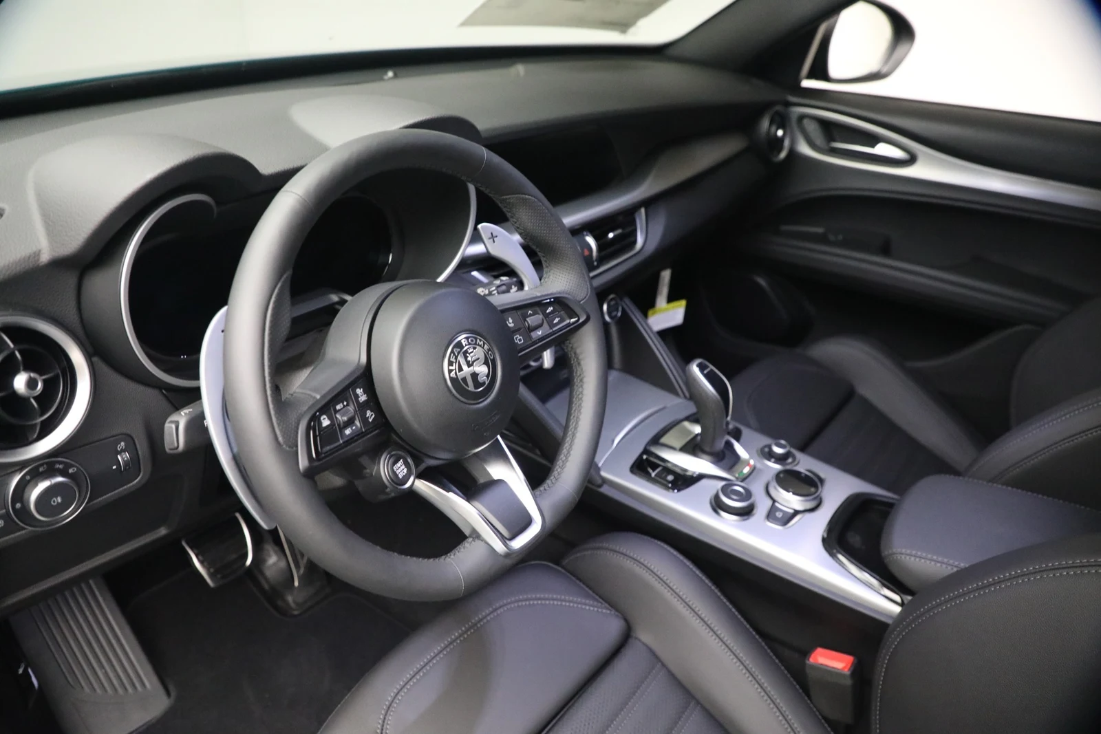 2026 Alfa Romeo Stelvio Veloce, 20/20