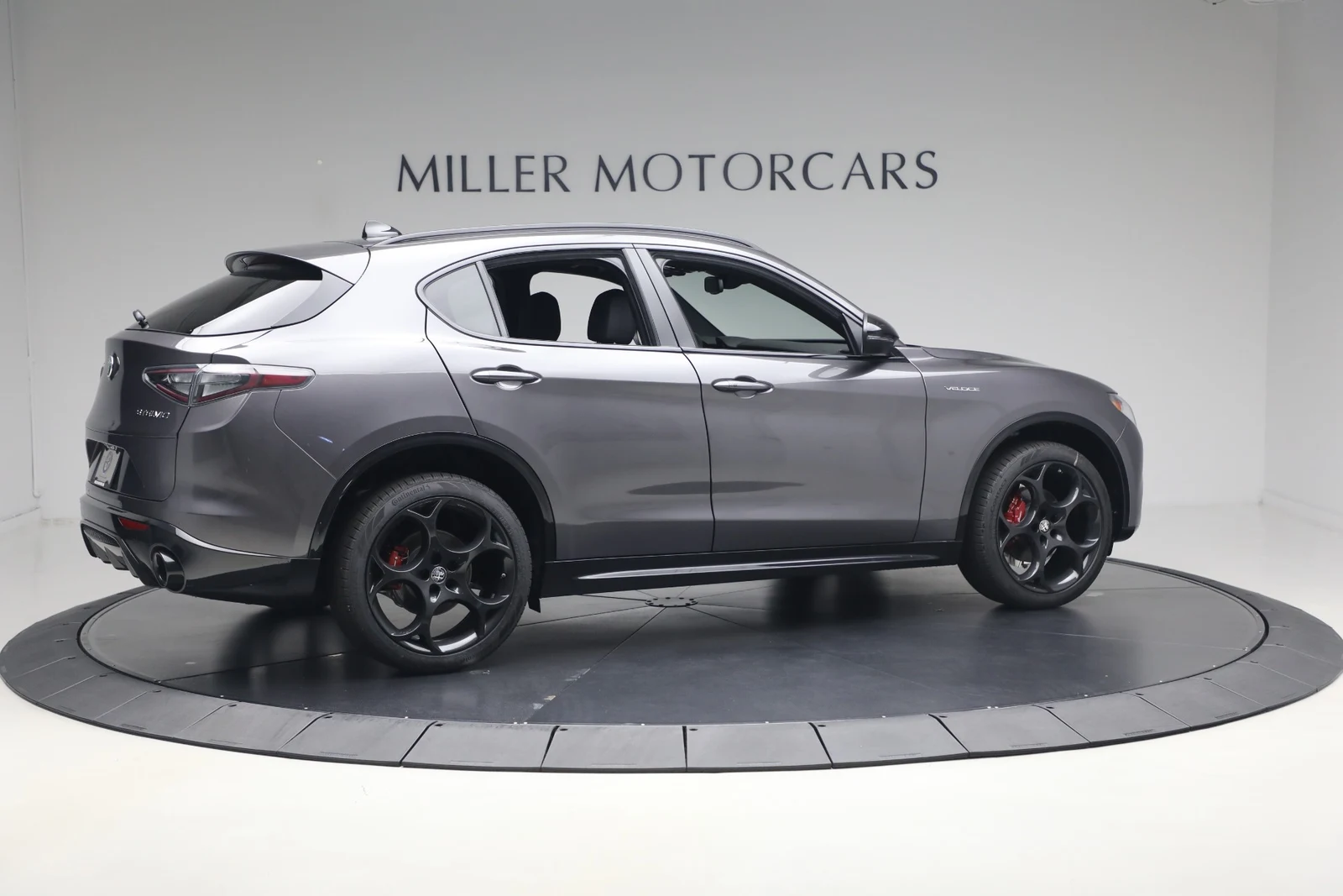 2026 Alfa Romeo Stelvio, 8/20