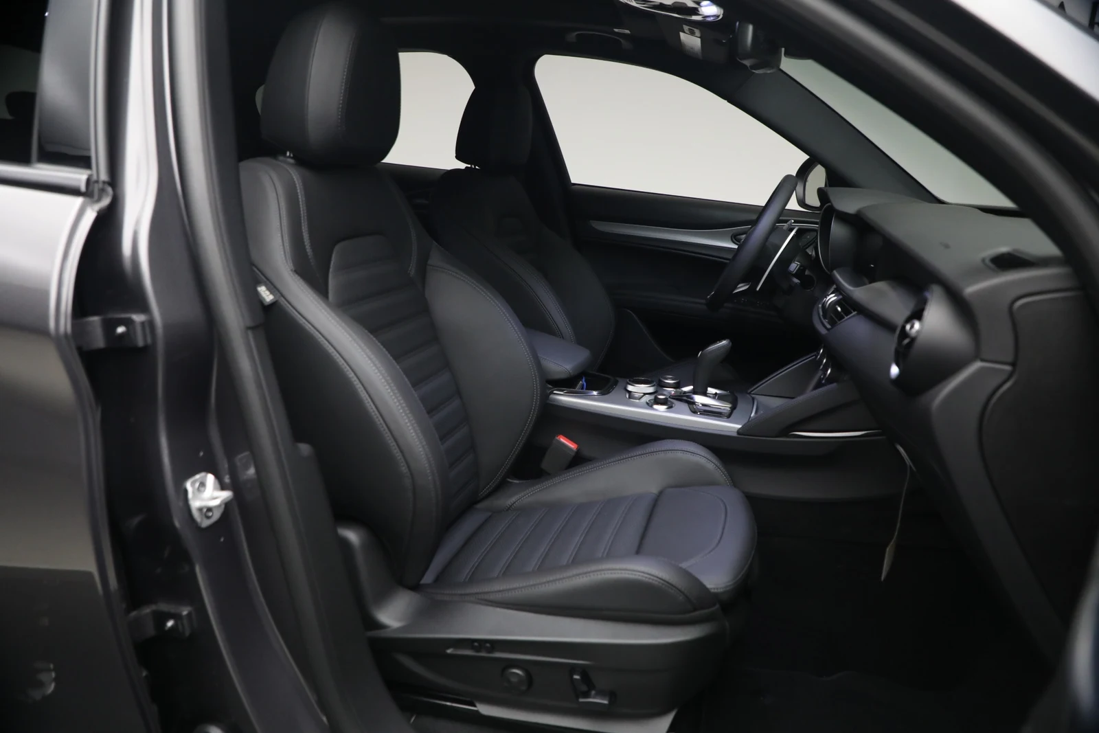 2026 Alfa Romeo Stelvio, 14/20