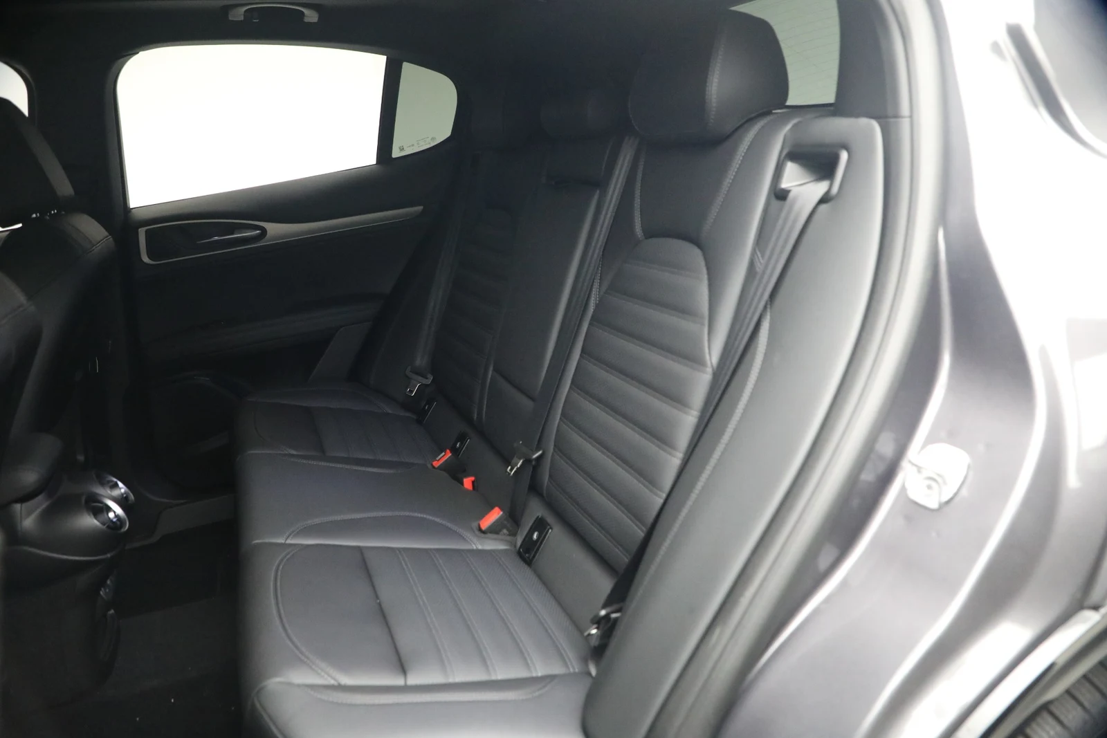2026 Alfa Romeo Stelvio, 20/20