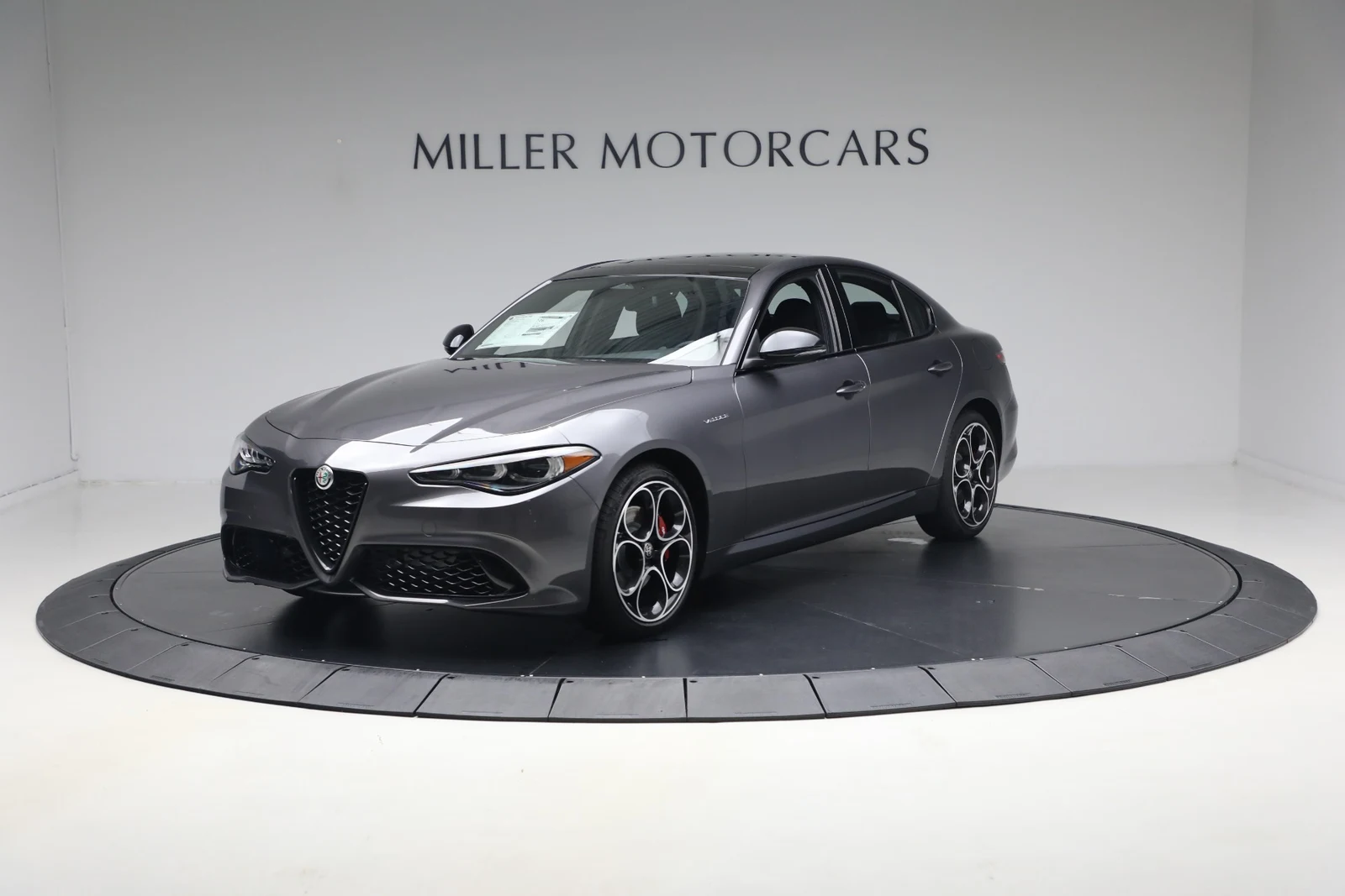 2026 Alfa Romeo Giulia Veloce, 2/20