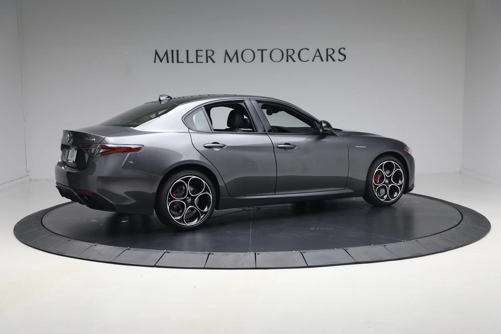 2026 Alfa Romeo Giulia Veloce, 8/20
