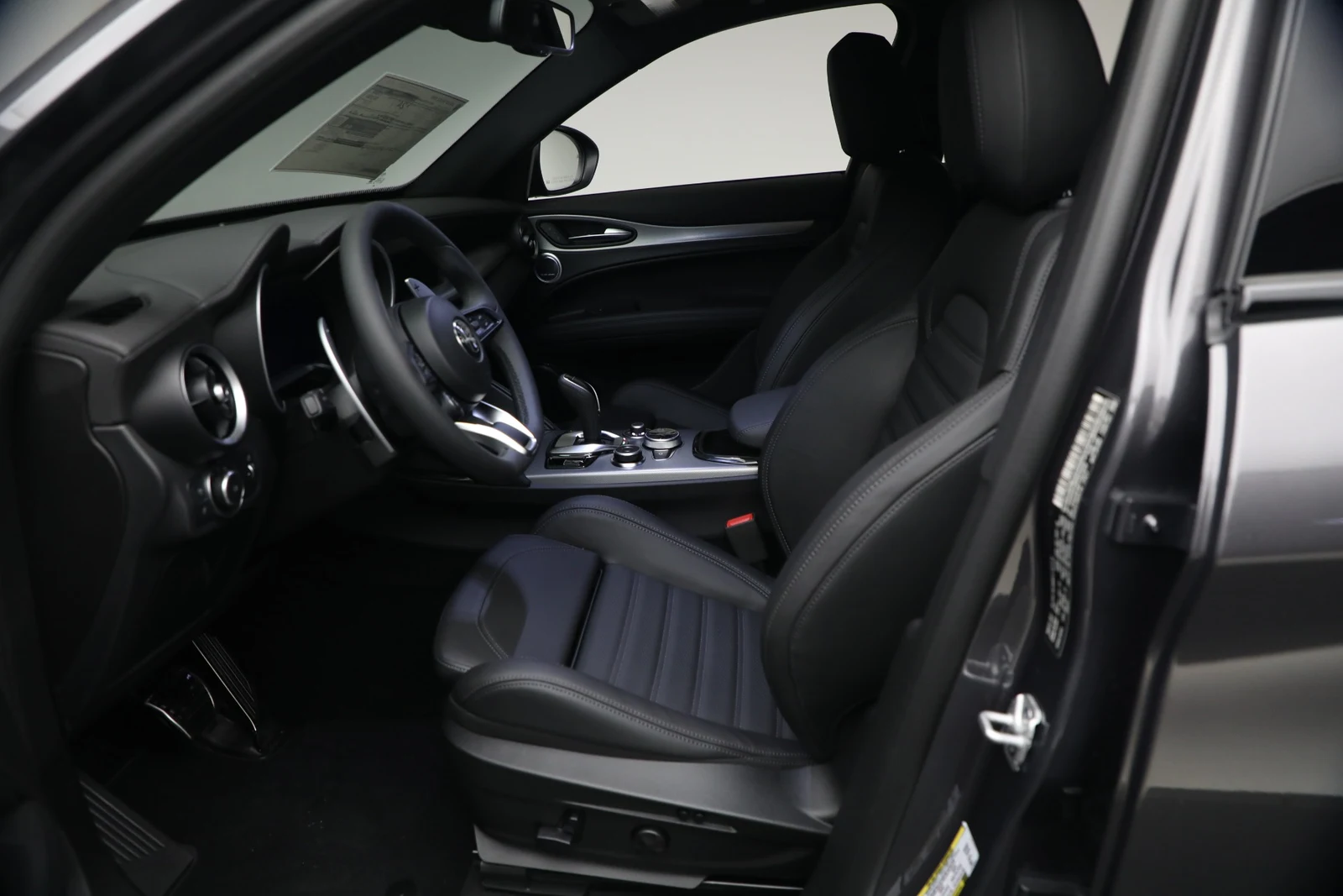 2026 Alfa Romeo Stelvio Veloce, 13/20