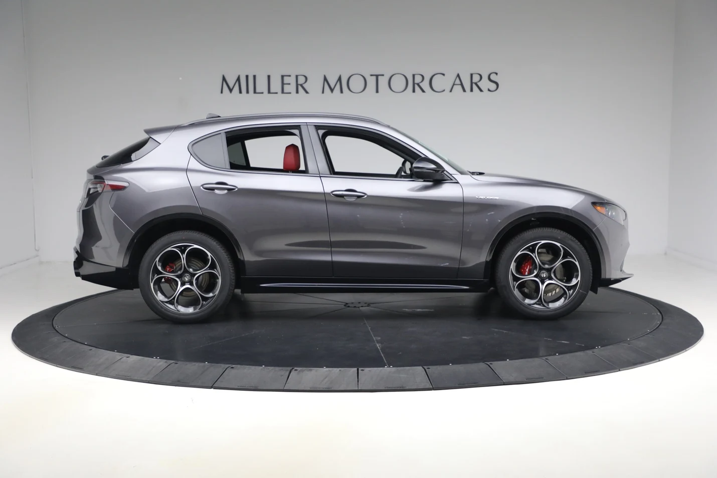 2026 Alfa Romeo Stelvio, 7/20