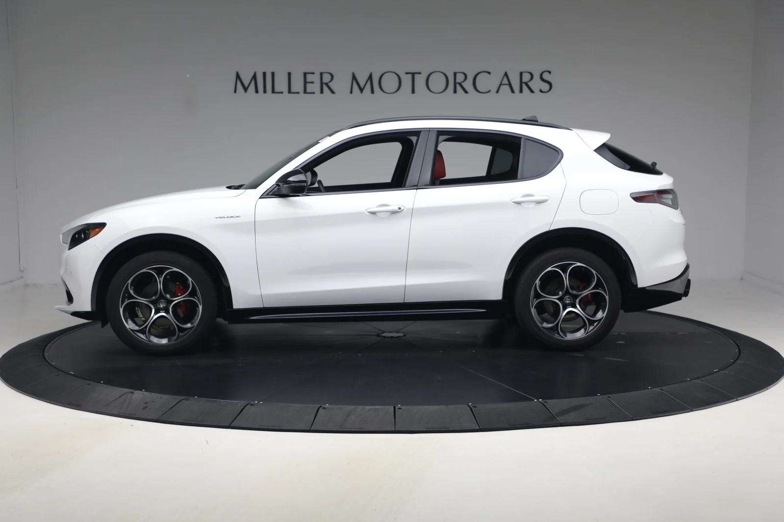 2026 Alfa Romeo Stelvio, 2/20