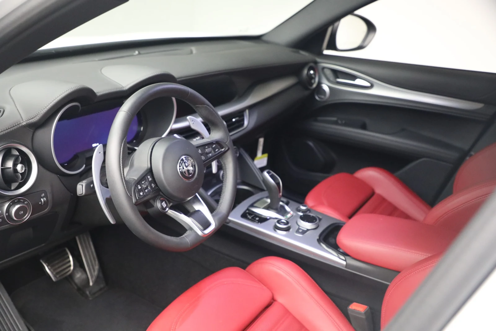 2026 Alfa Romeo Stelvio, 17/20