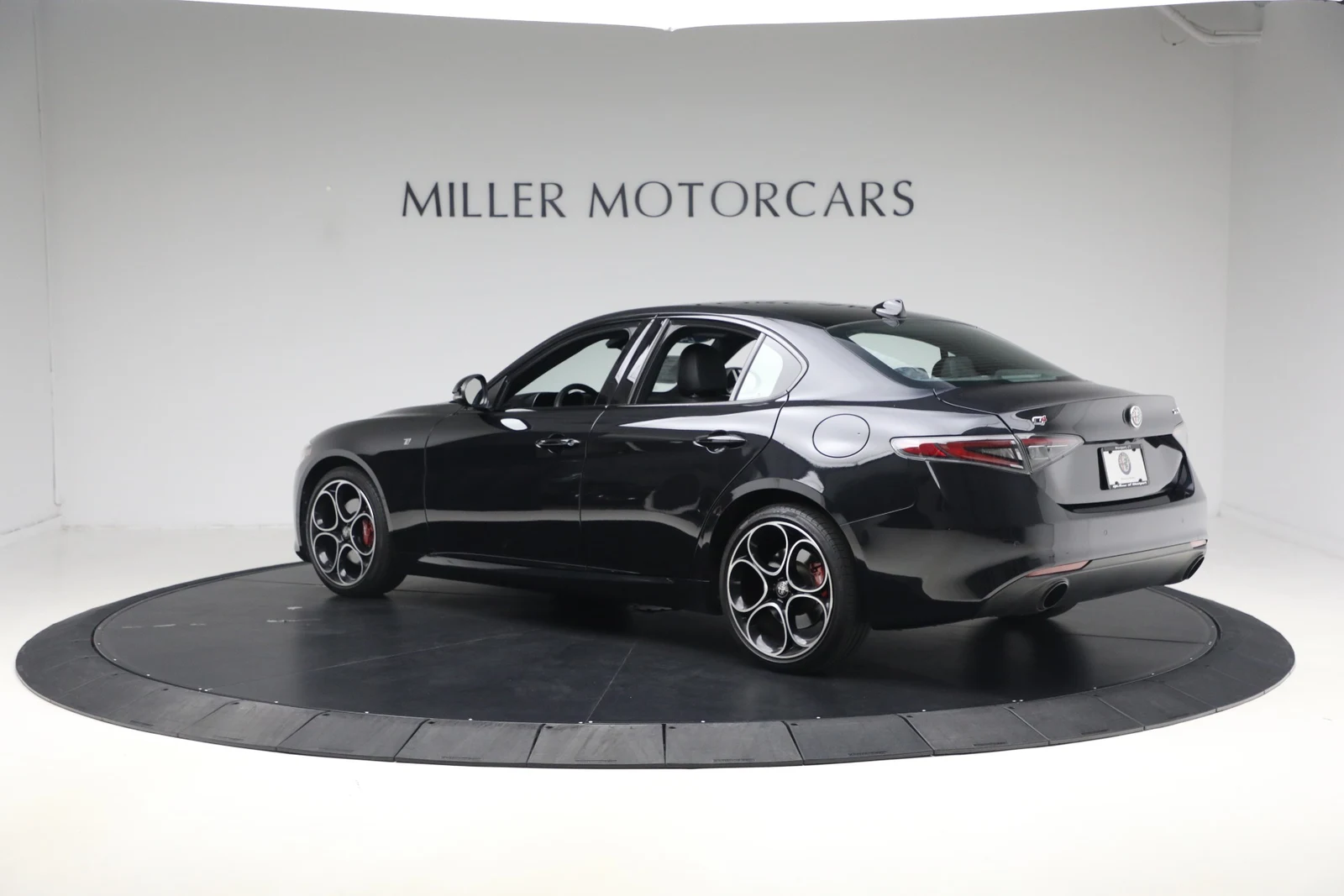 2024 Alfa Romeo Giulia Ti, 4/20