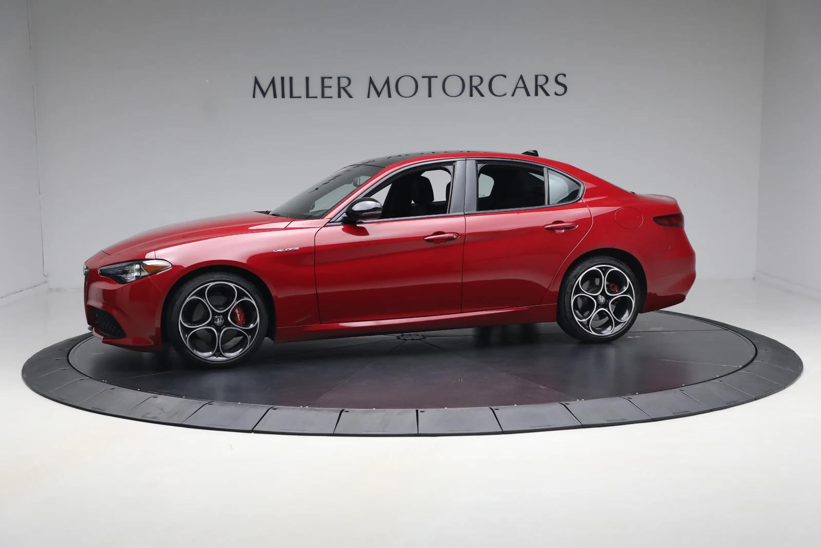 2023 Alfa Romeo Giulia Veloce, 2/20