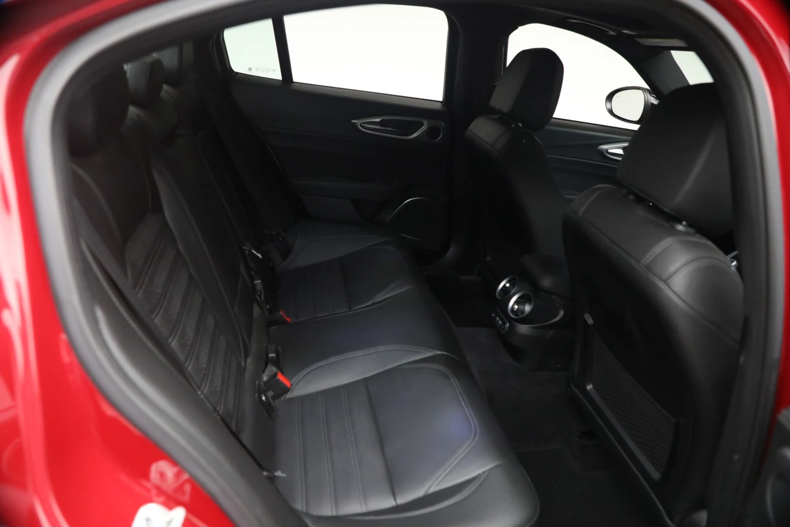 2023 Alfa Romeo Giulia Veloce, 17/20