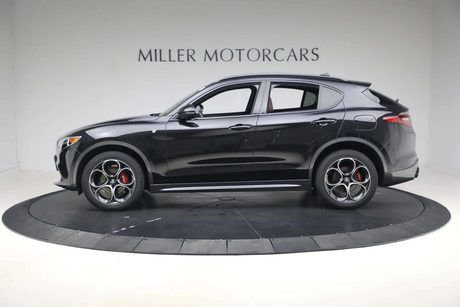 2023 Alfa Romeo Stelvio Ti, 4/20