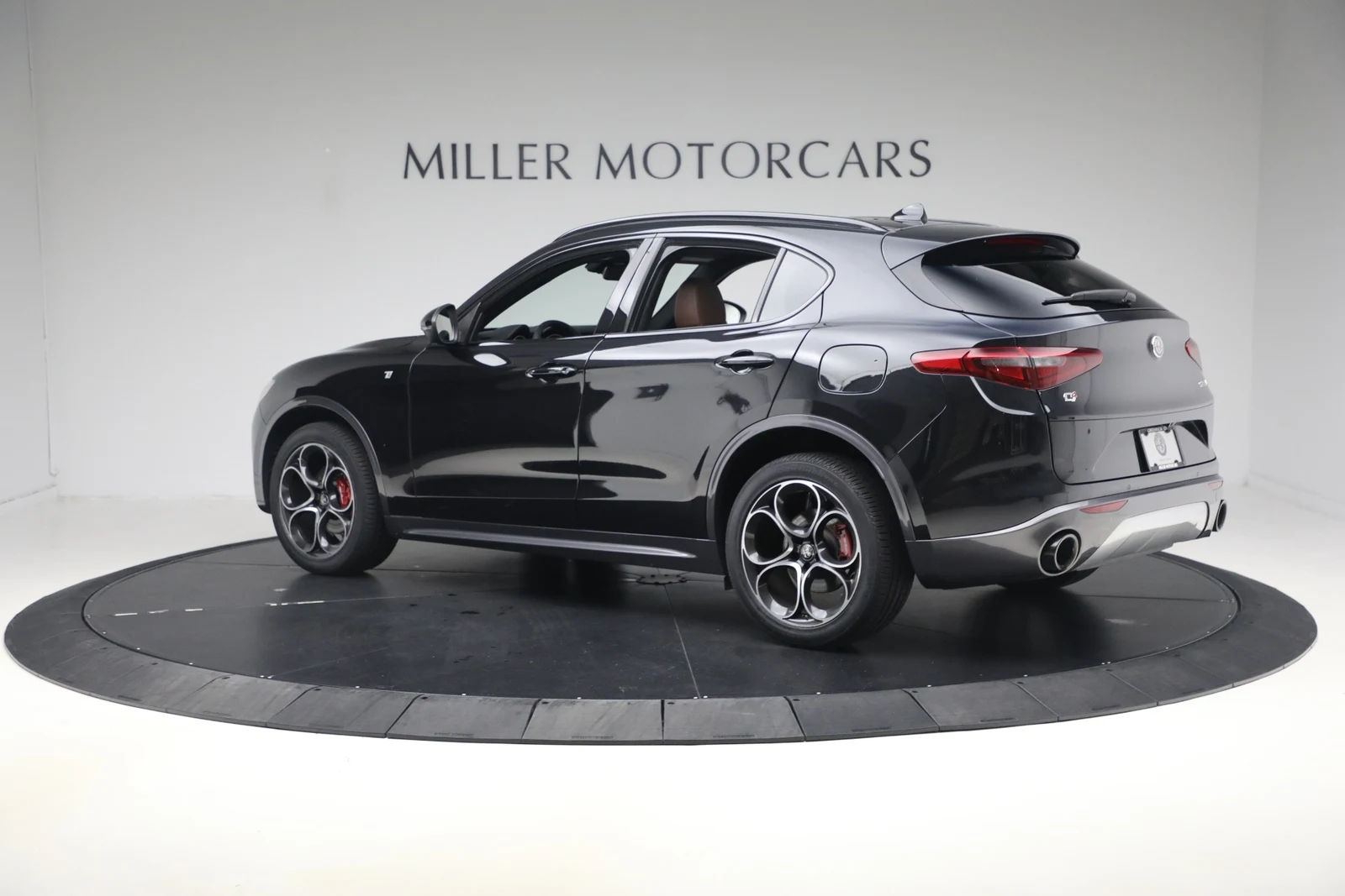2023 Alfa Romeo Stelvio Ti, 6/20