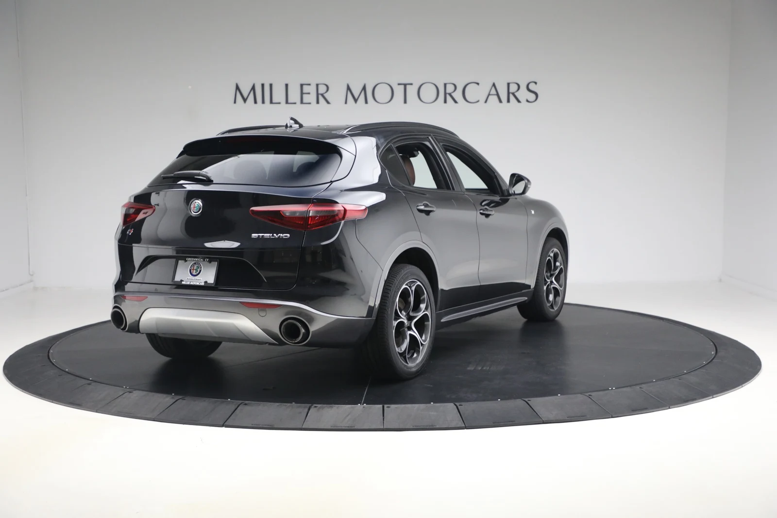 2023 Alfa Romeo Stelvio Ti, 8/20