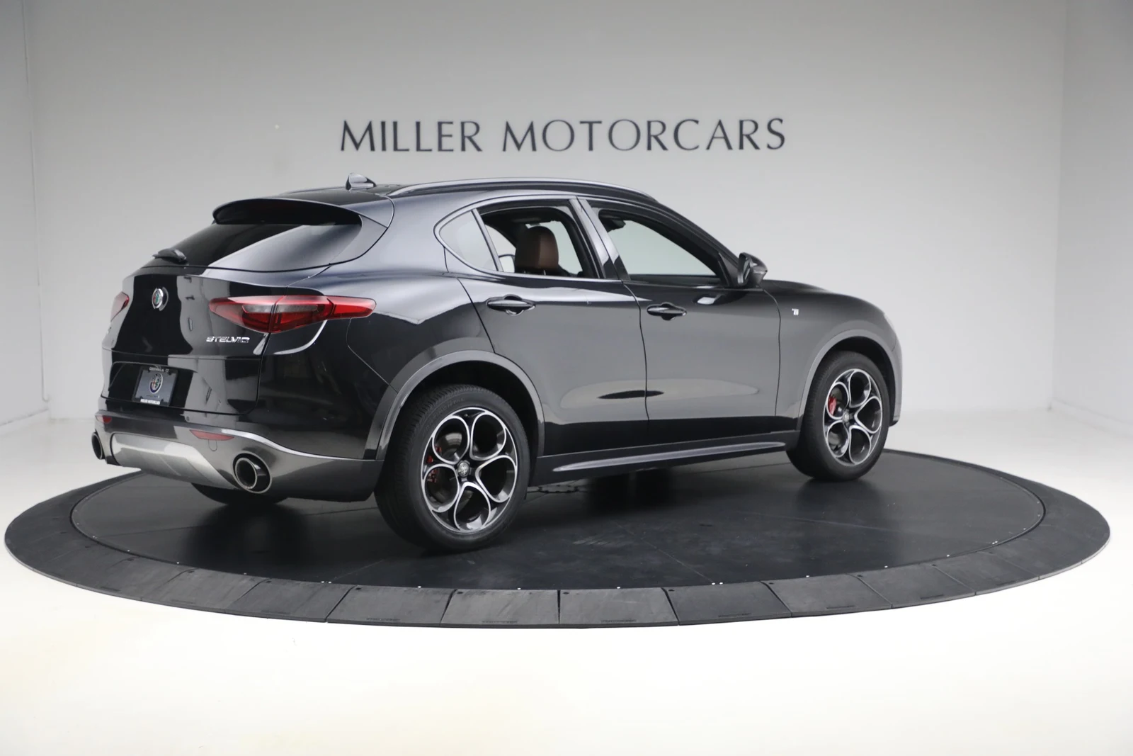2023 Alfa Romeo Stelvio Ti, 9/20