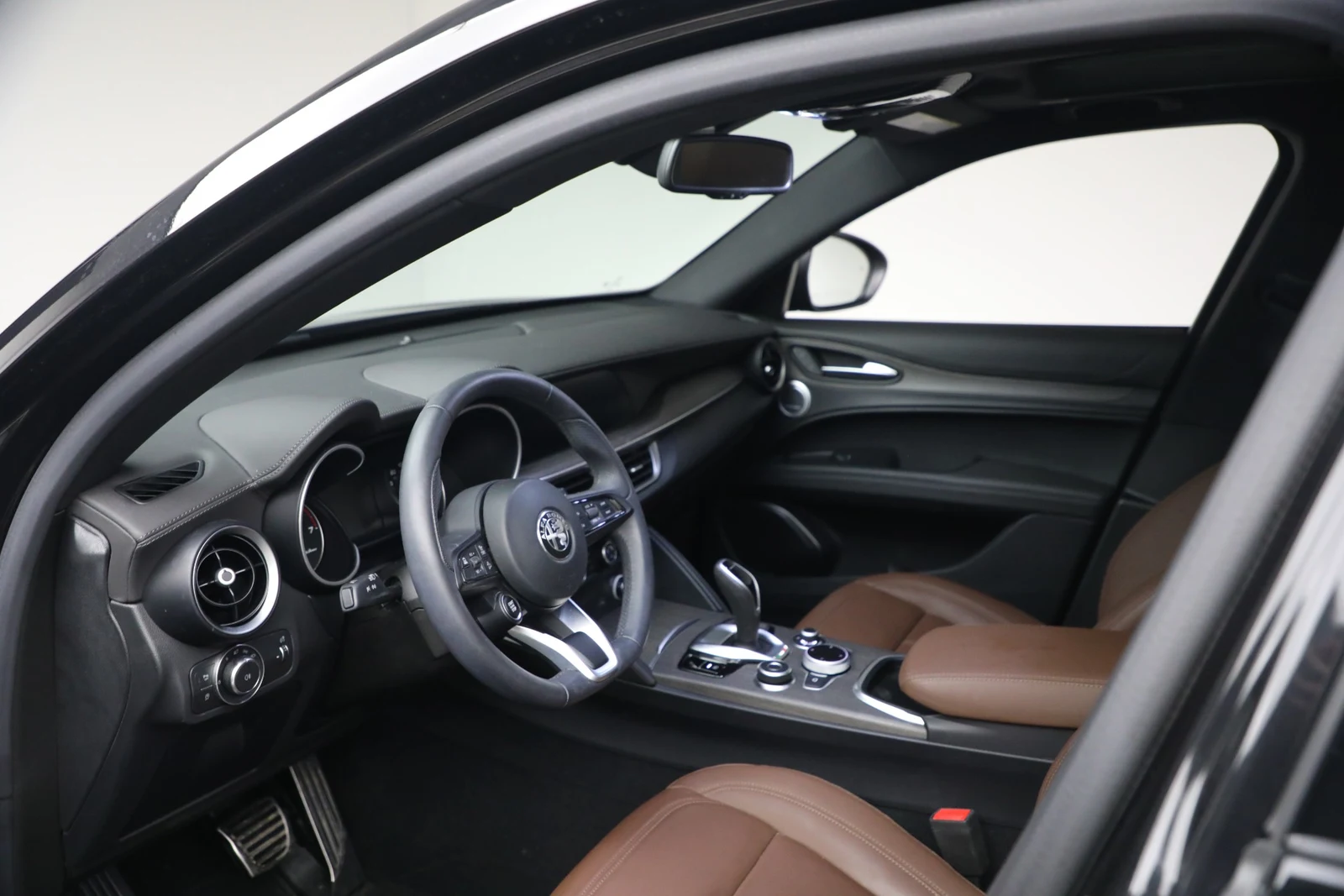 2023 Alfa Romeo Stelvio Ti, 16/20