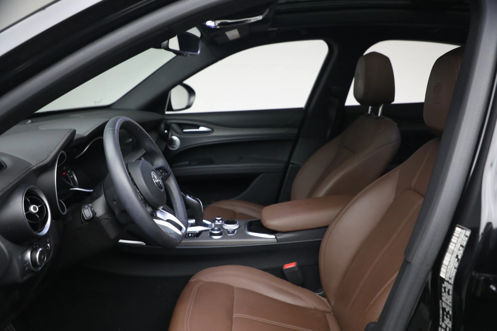 2023 Alfa Romeo Stelvio Ti, 18/20