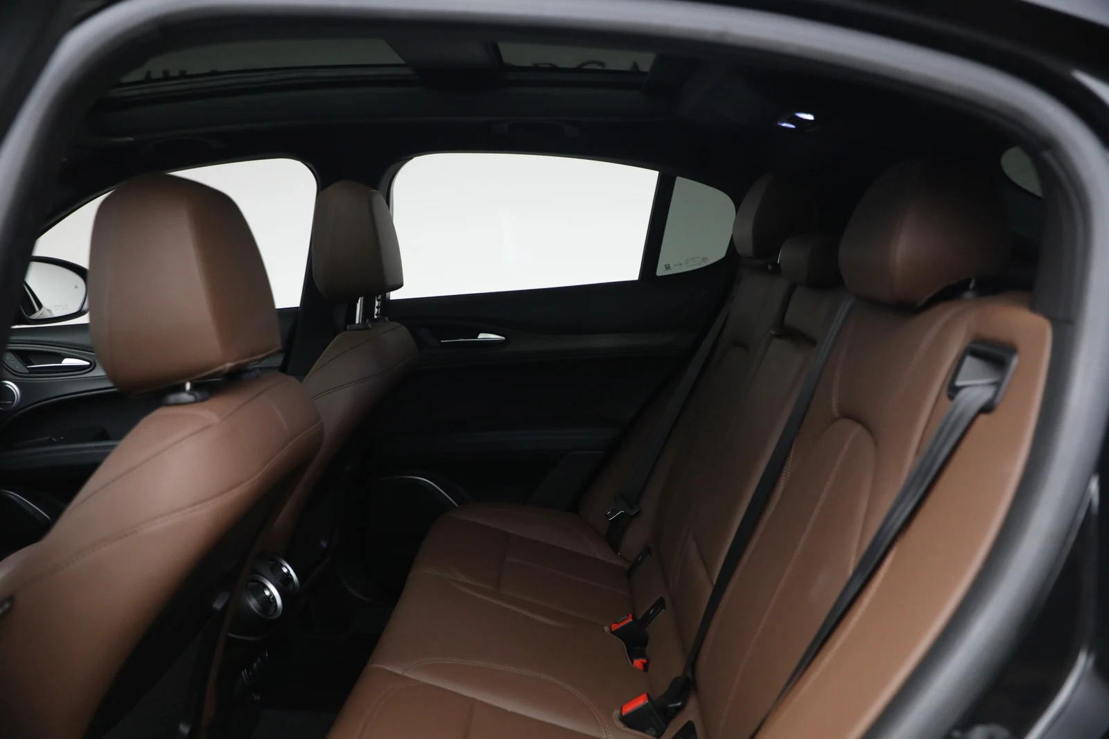 2023 Alfa Romeo Stelvio Ti, 20/20